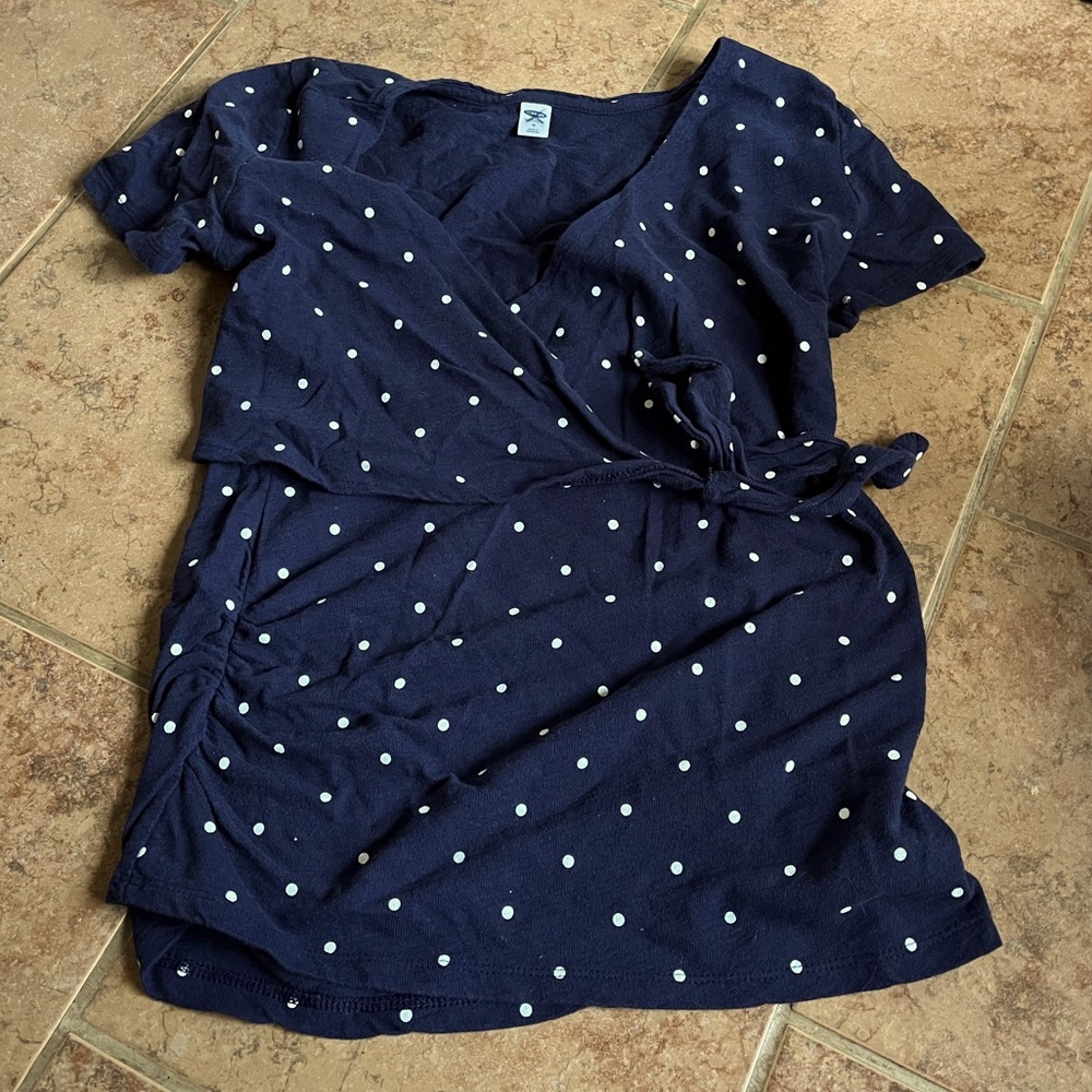 Oldnavy Maternity Polka Dot Top size M